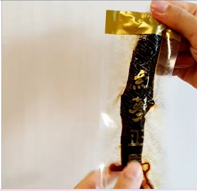 Korean 6 Year Red ginseng Whole root in honey